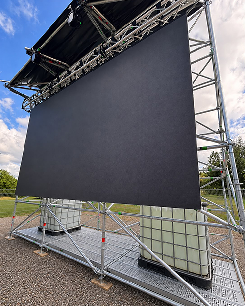 LED-Wand beim Fußball-WM Public Viewing in Olching